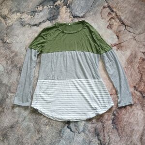 Women's Green & Gray Long Sleeve Top